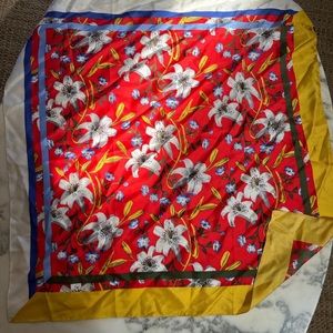 Silk floral scarf amazing condition great for summer